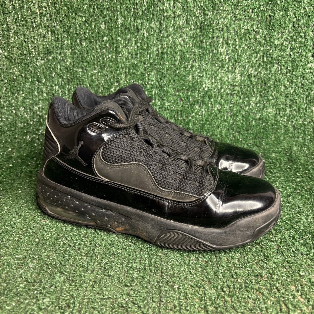 Jordan Max Aura 2 Patent Leather Mesh Basketball Sneaker Triple Black Youth 4.5Y